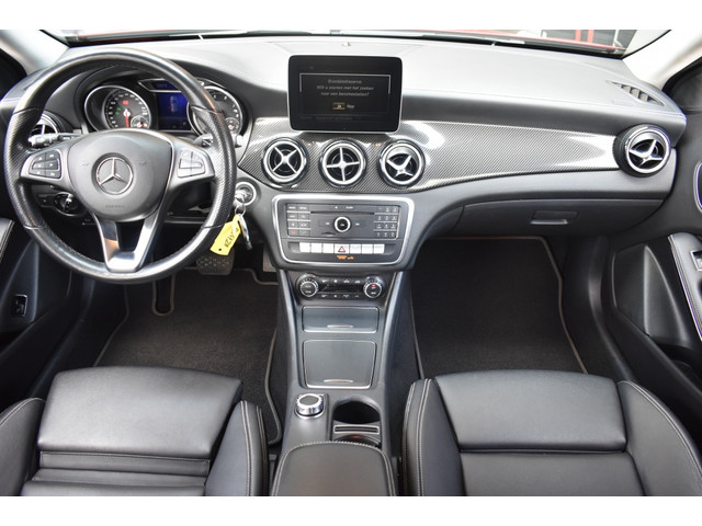 Mercedes-Benz GLA 200 Premium AUTOMAAT AMG-STYLING
